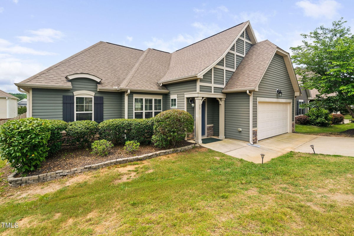 55 Rolling Meadows Drive, Clayton NC 27527