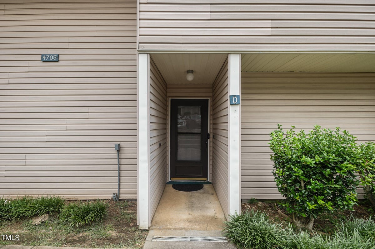 4705 Walden Pond Drive # D, Raleigh NC 27604