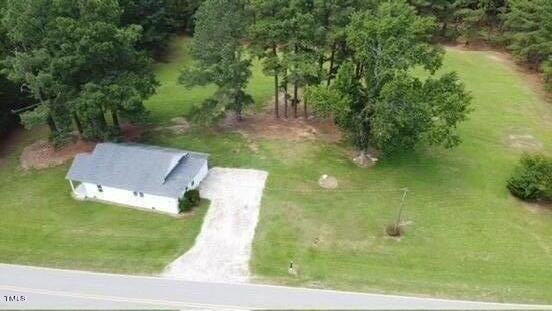 814 Shade Tree Road, Benson NC 27504