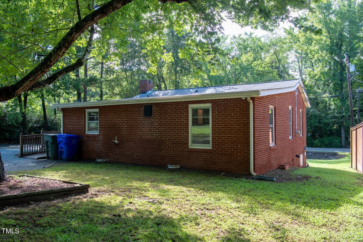 109 Estes Drive, Carrboro NC 27510