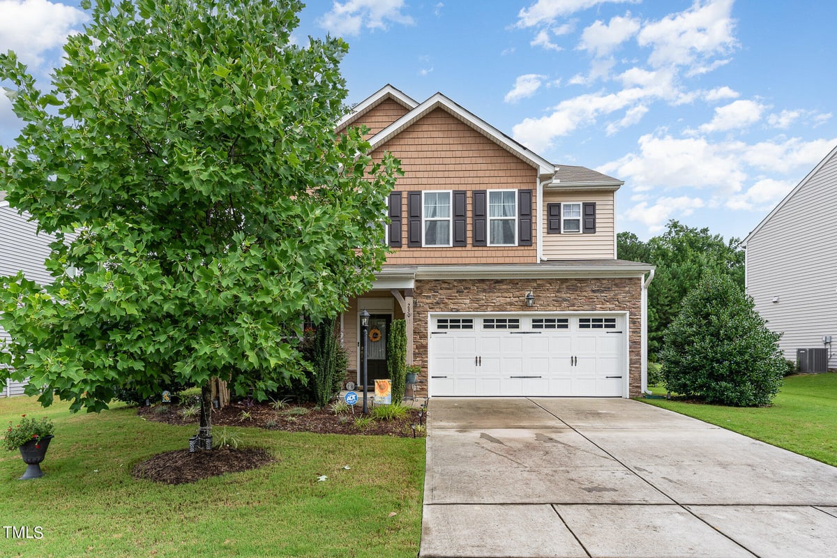 230 Naples Lane, Clayton NC 27527