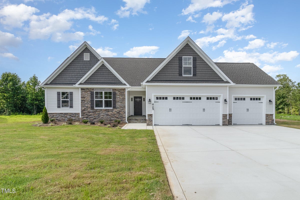 425 Jackson Pond Drive, Smithfield NC 27577