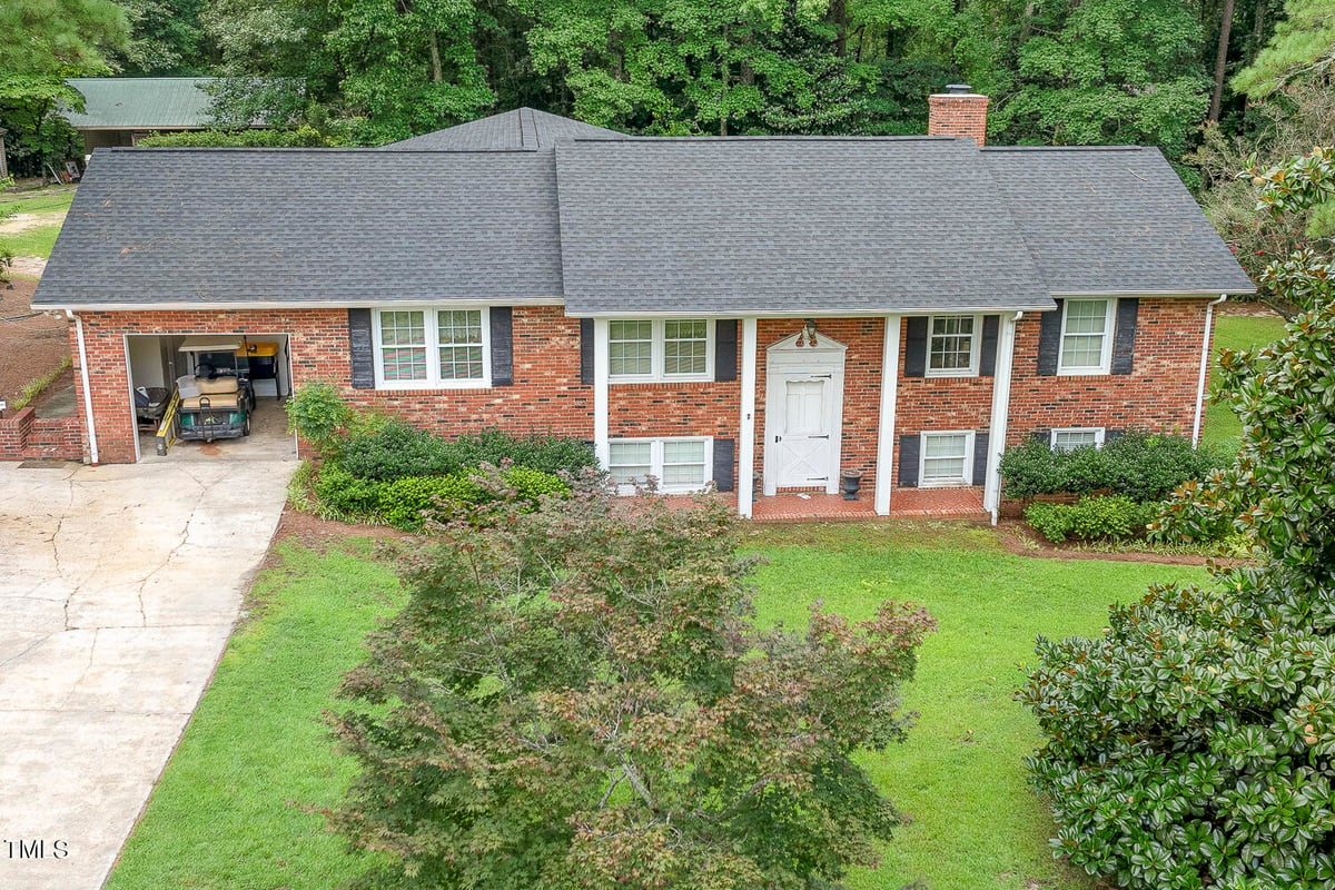 184 Pine Street E, Lillington NC 27546