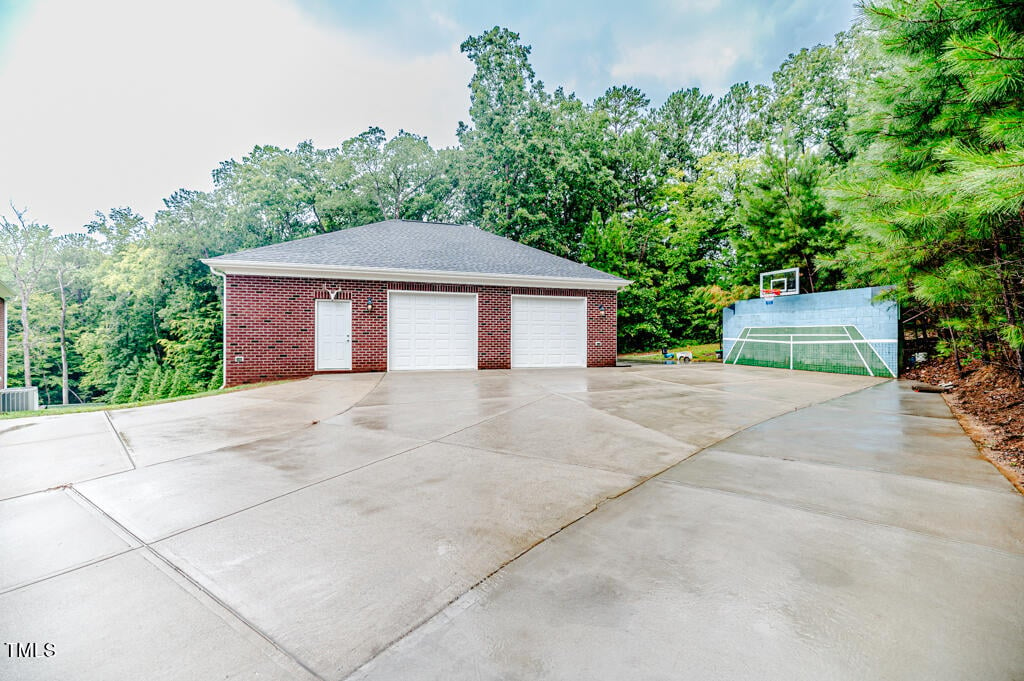 320 Copper Ridge Drive, Sanford NC 27330