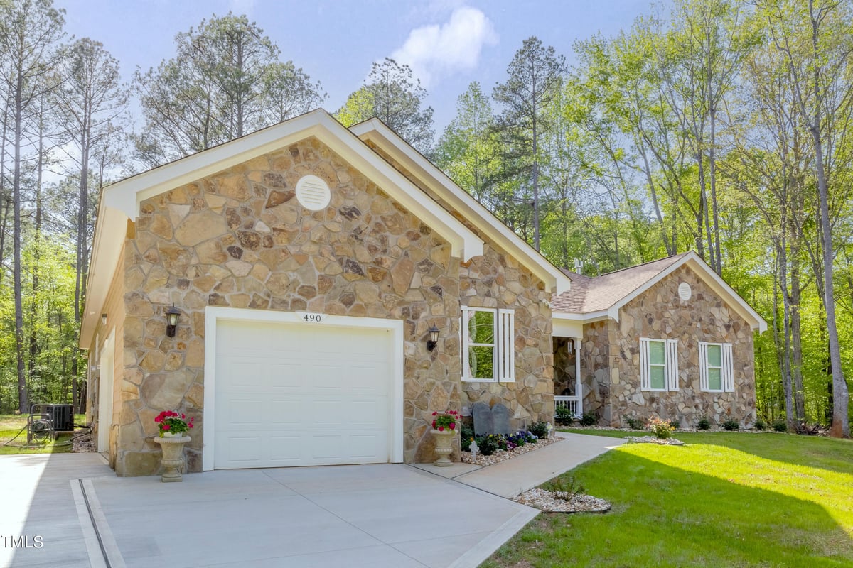 490 Shawnee Drive, Louisburg NC 27549