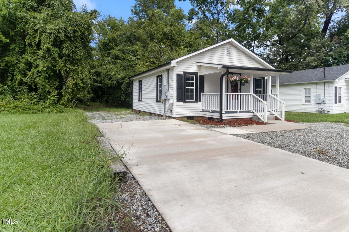 216 Walker Avenue, Graham NC 27253