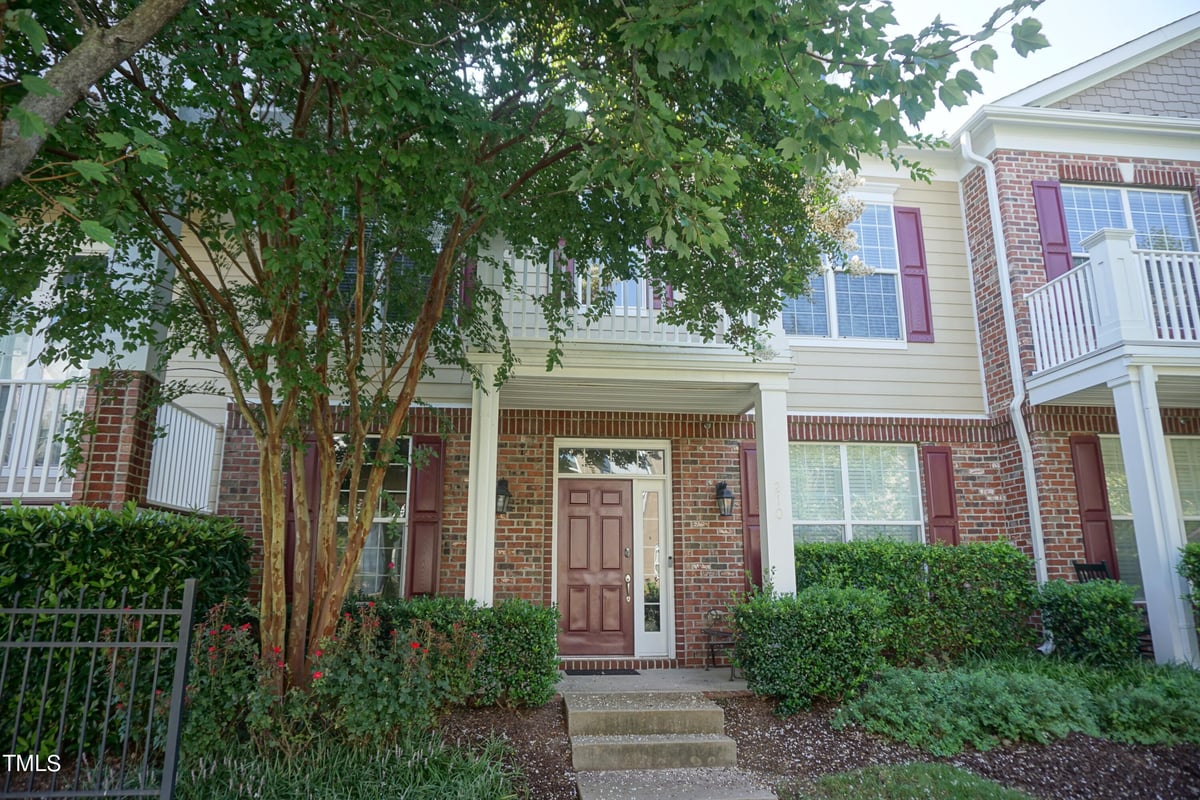 9221 Calabria Drive # 210, Raleigh NC 27617