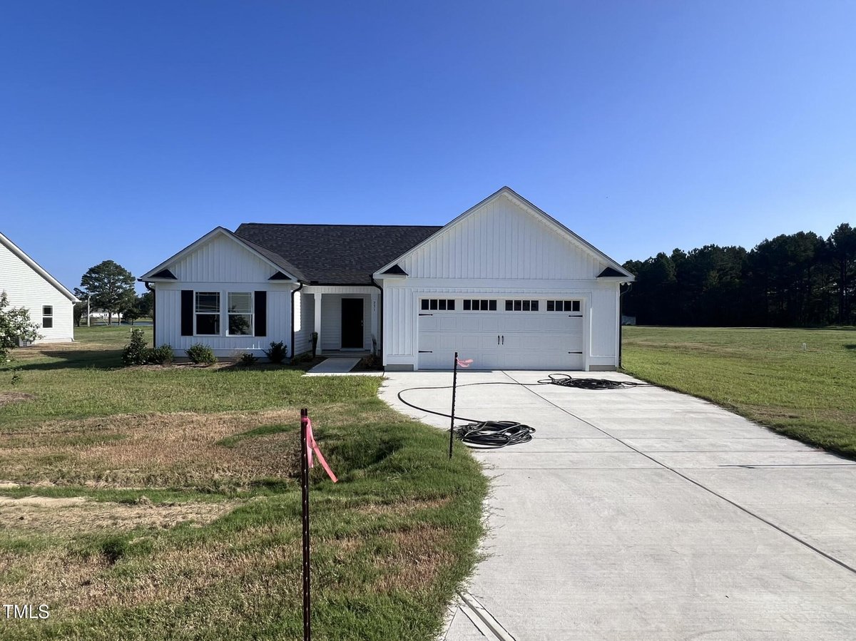 231 Lotus Avenue, Smithfield NC 27577