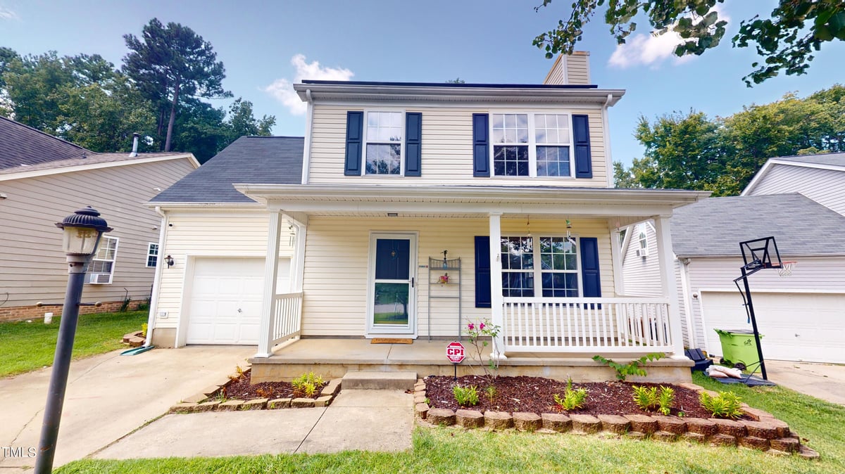 117 Crabwall Court Court, Holly Springs NC 27540