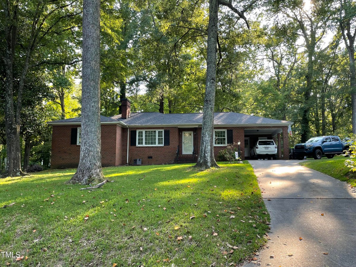 321 Willowood Drive, Henderson NC 27536