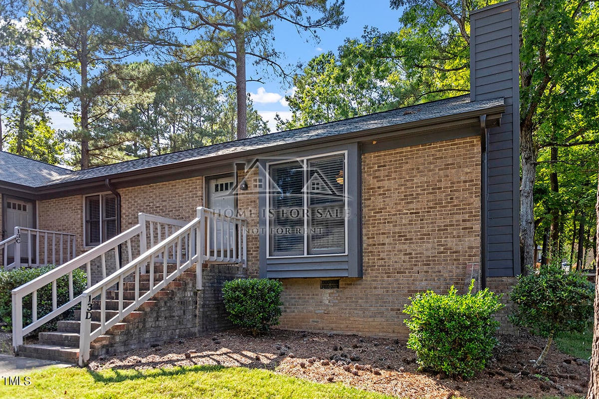 500 W Woodcroft Parkway # 13d, Durham NC 27713