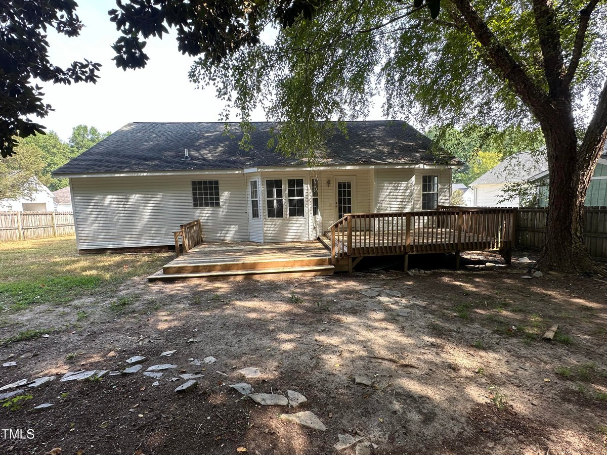 100 Wood Bend Court, Clayton NC 27520