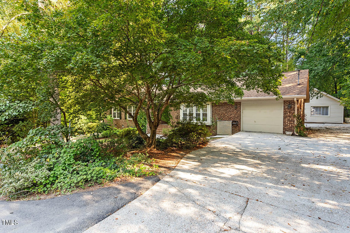 6025 Spring Valley Drive, Raleigh NC 27616