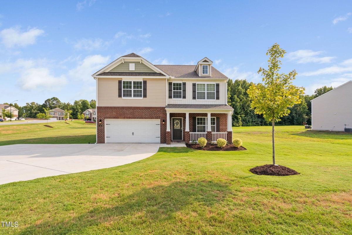 193 Long Meadow Lane, Fuquay Varina NC 27526