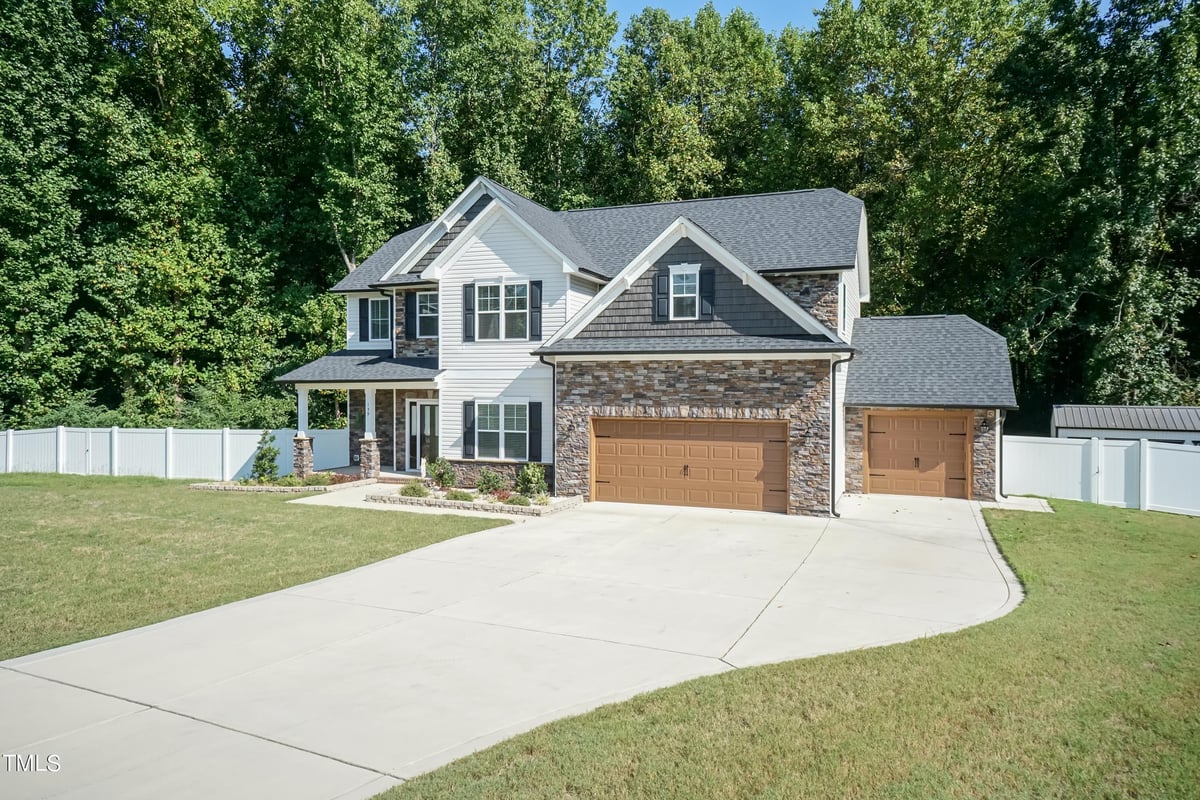 159 Shady Oaks Drive, Benson NC 27504