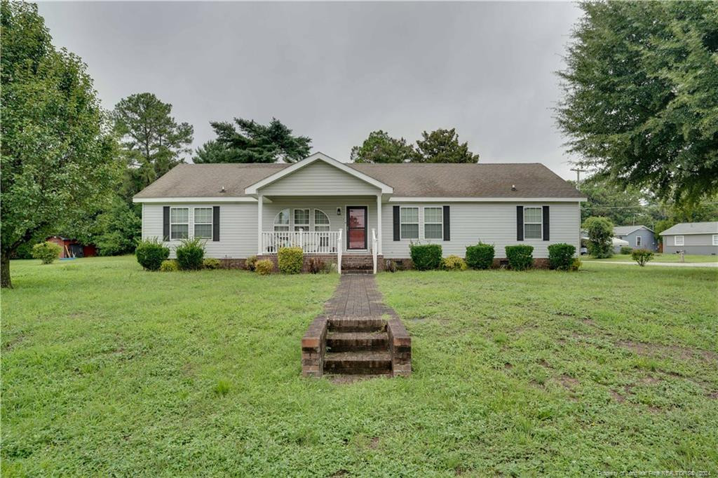 2548 Pine Springs Drive, Fayetteville NC 28306