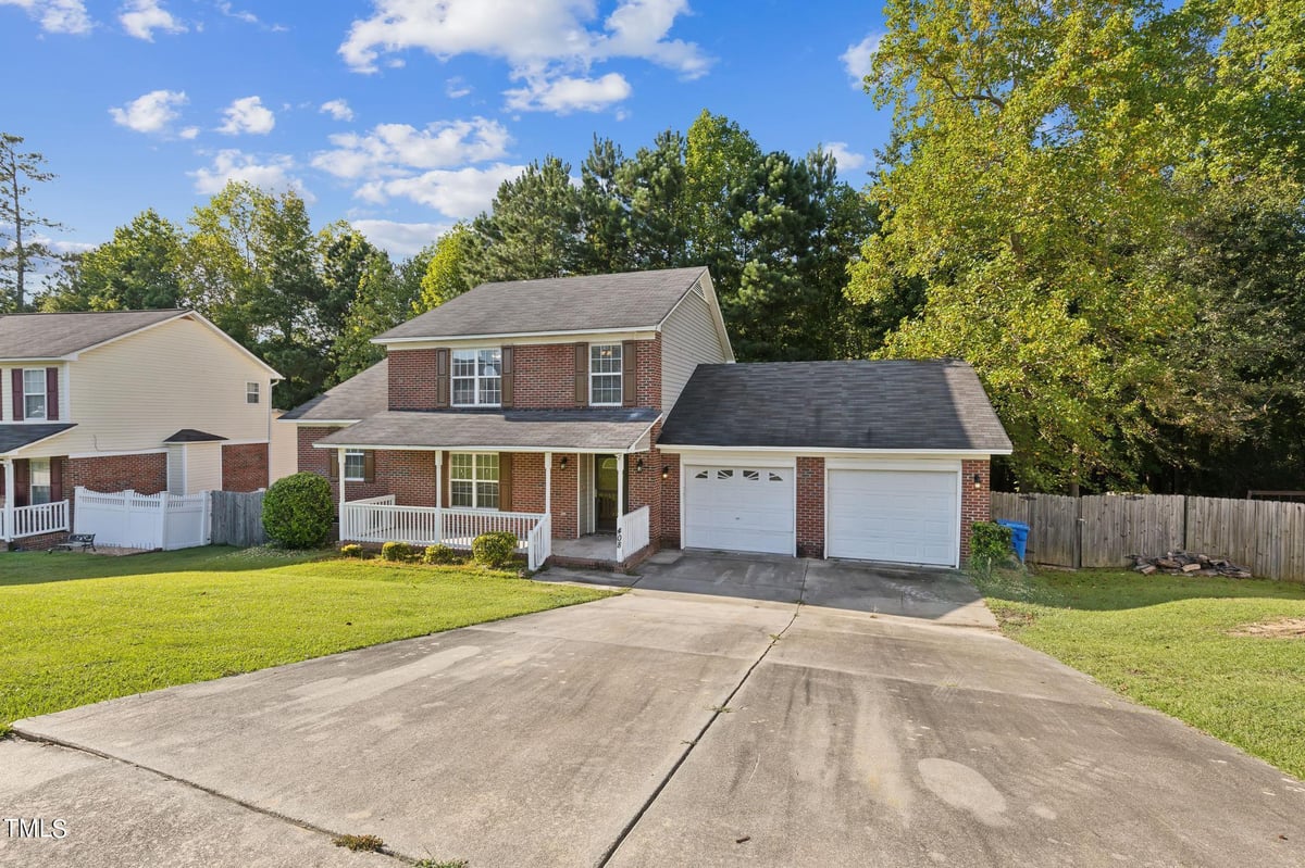 408 Chester Lake Place, Fayetteville NC 28301