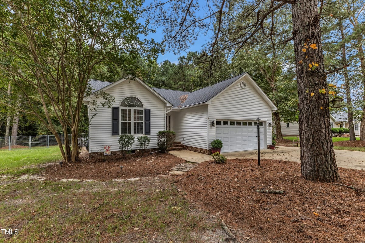 338 Parrish Farm Lane, Benson NC 27504