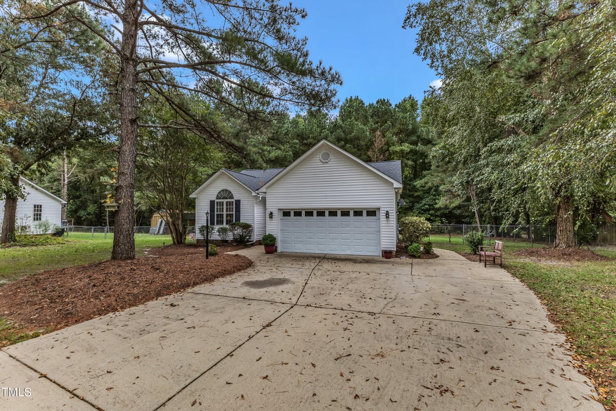 338 Parrish Farm Lane, Benson NC 27504