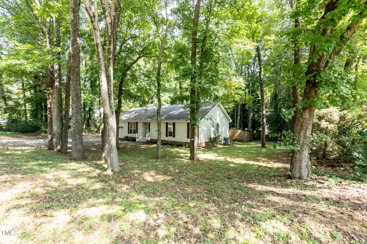 2825 Chippendale Trail, Sanford NC 27330