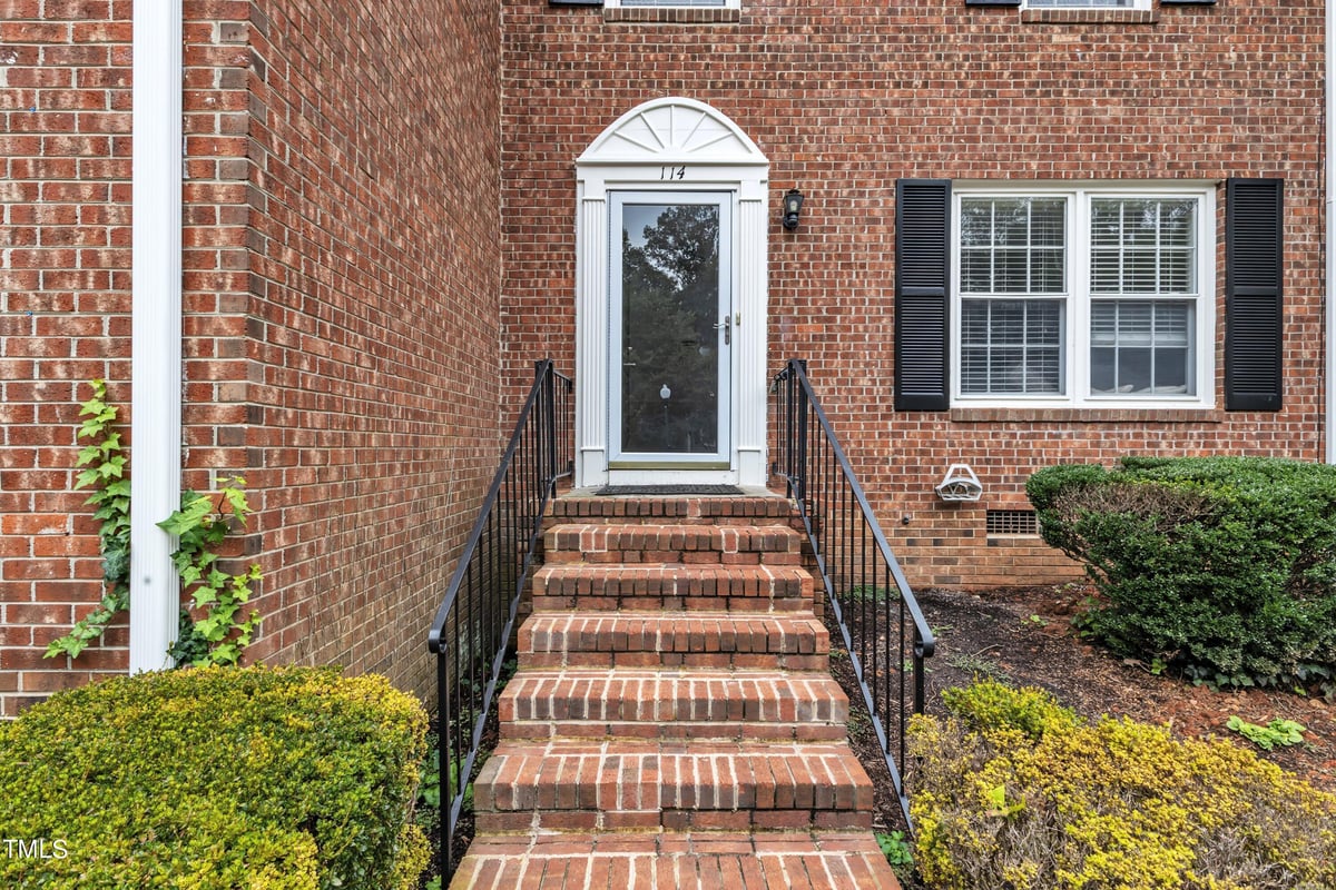 114 Barbary Court, Cary NC 27511