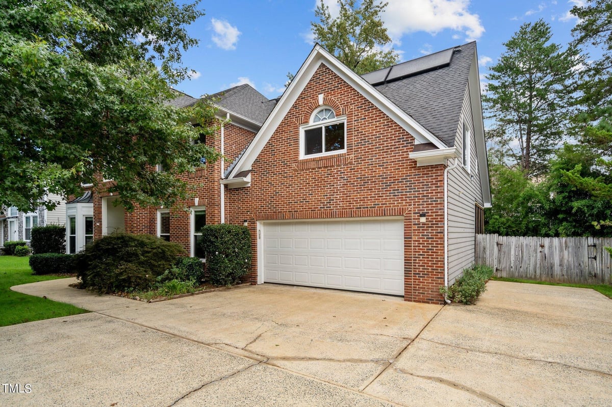 214 Windhover Drive, Chapel Hill NC 27514