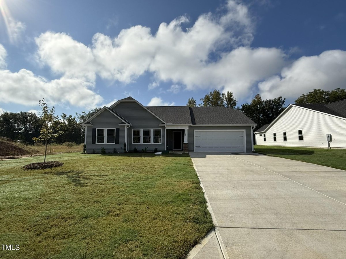 80 Oakfield Trace Drive, Four Oaks NC 27524