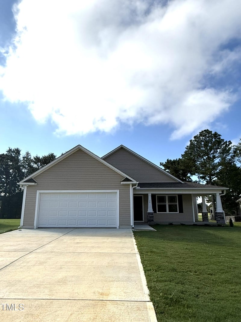 32 Oakfield Trace Drive, Four Oaks NC 27524