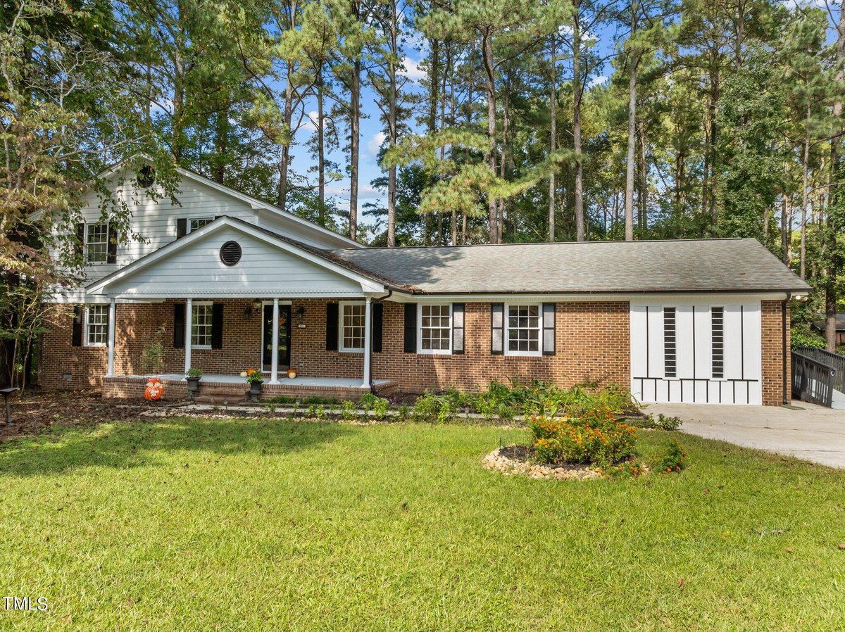 208 Hardwood Ridge Court, Clayton NC 27520