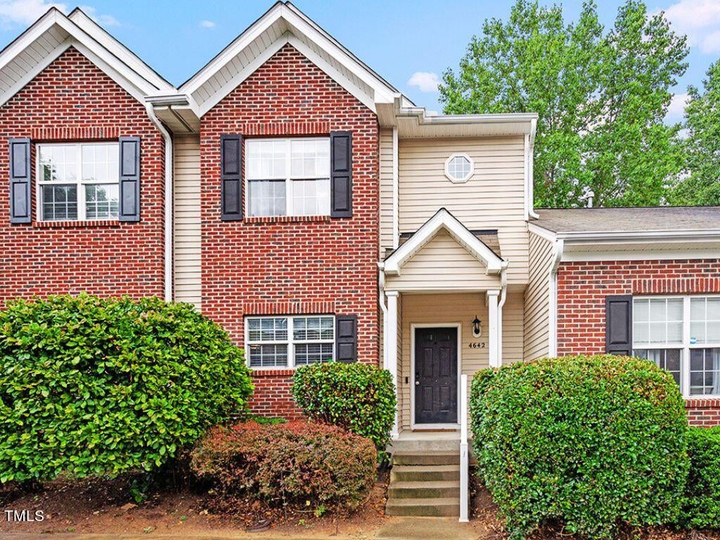 4642 Centrebrook Circle, Raleigh NC 27616