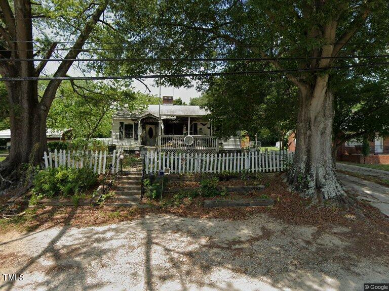 18 S Hillsborough Street, Franklinton NC 27525