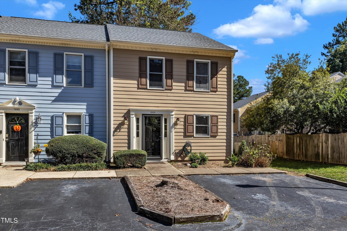 5620 Bridgetowne Way, Raleigh NC 27609