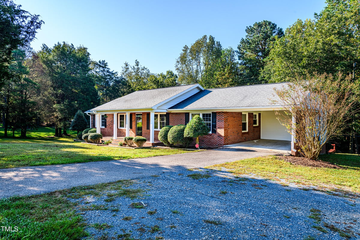 904 Pendergrass Road, Sanford NC 27330