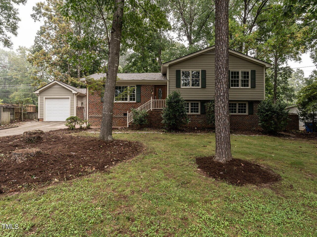 1105 Kingwood Drive, Raleigh NC 27609