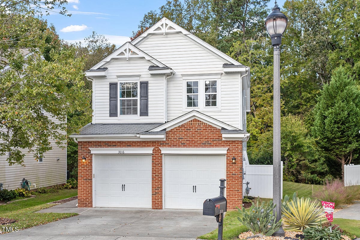 3016 Remington Oaks Cir Circle, Cary NC 27519