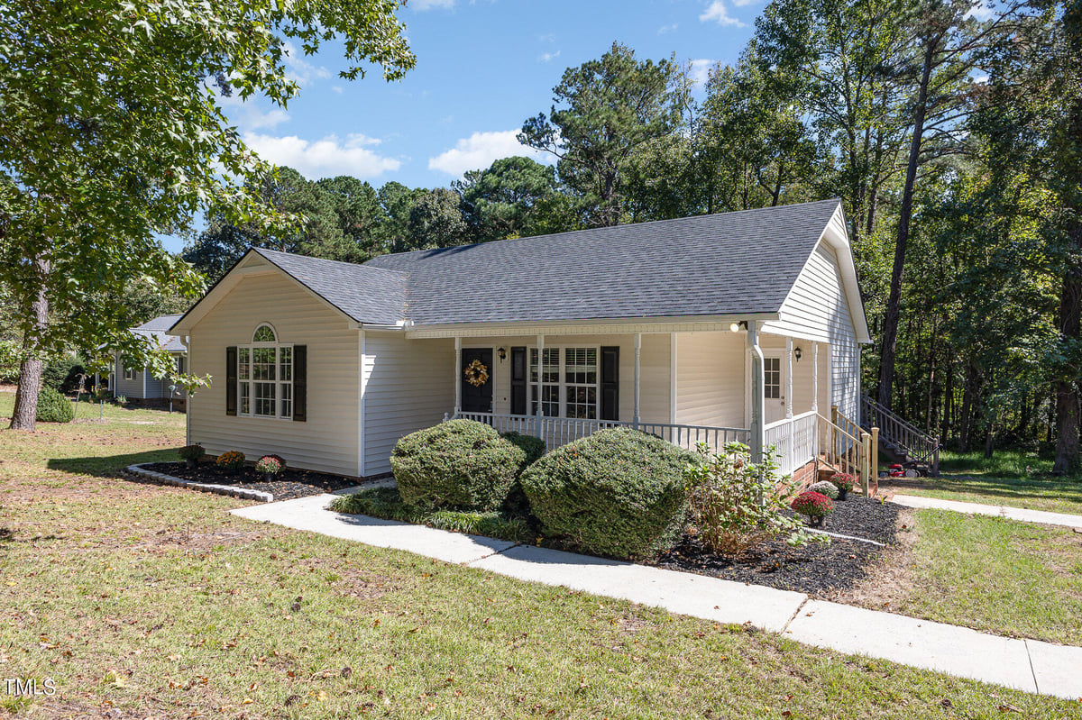 301 S Landing Drive, Clayton NC 27520