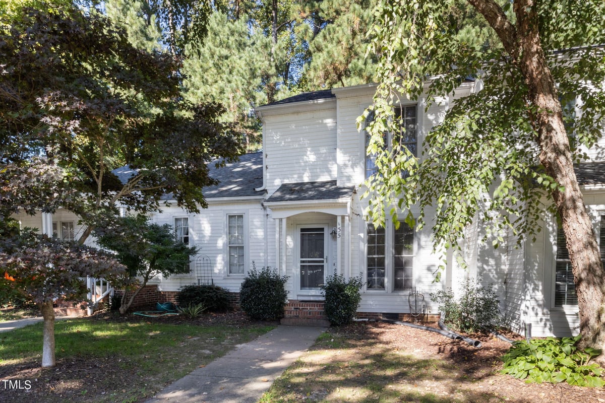 135 Planetree Lane, Cary NC 27511