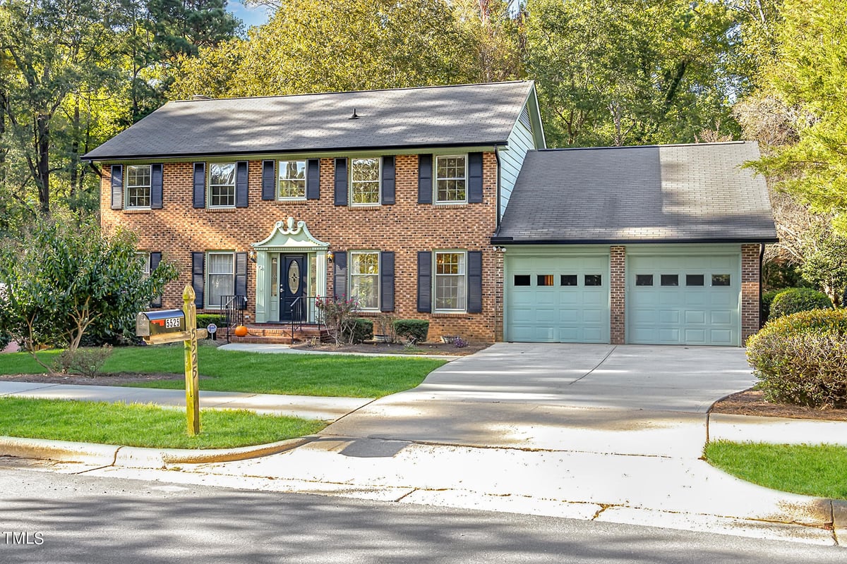 5525 Shadowbrook Drive, Raleigh NC 27612