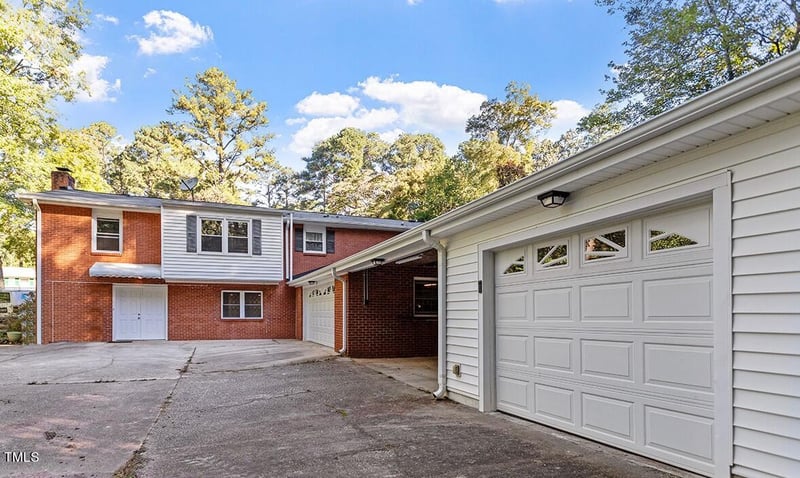3615 Octavia St, Raleigh, NC 27606