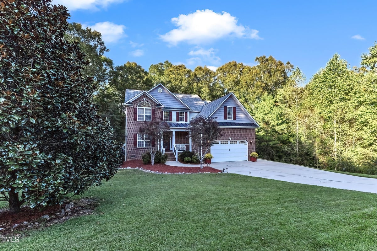 319 River Knoll Drive, Clayton NC 27527