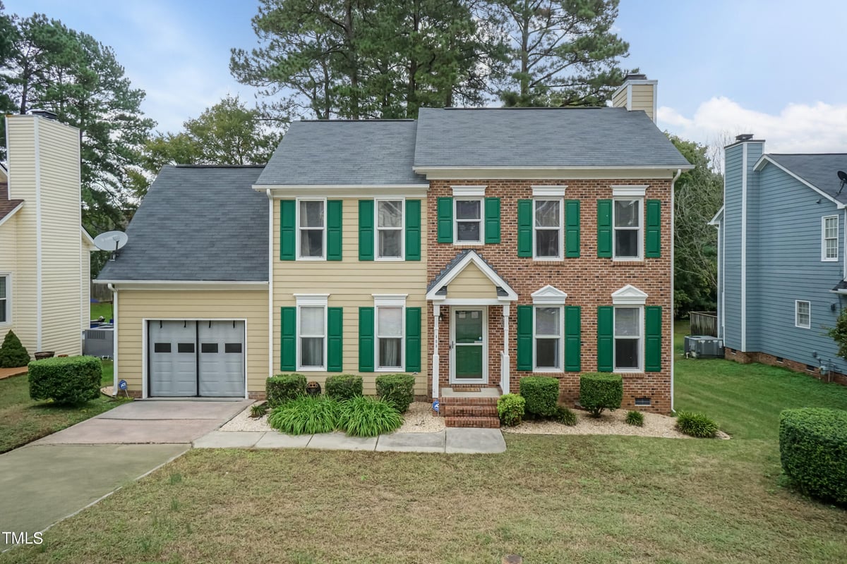 808 Penncross Drive, Raleigh NC 27610