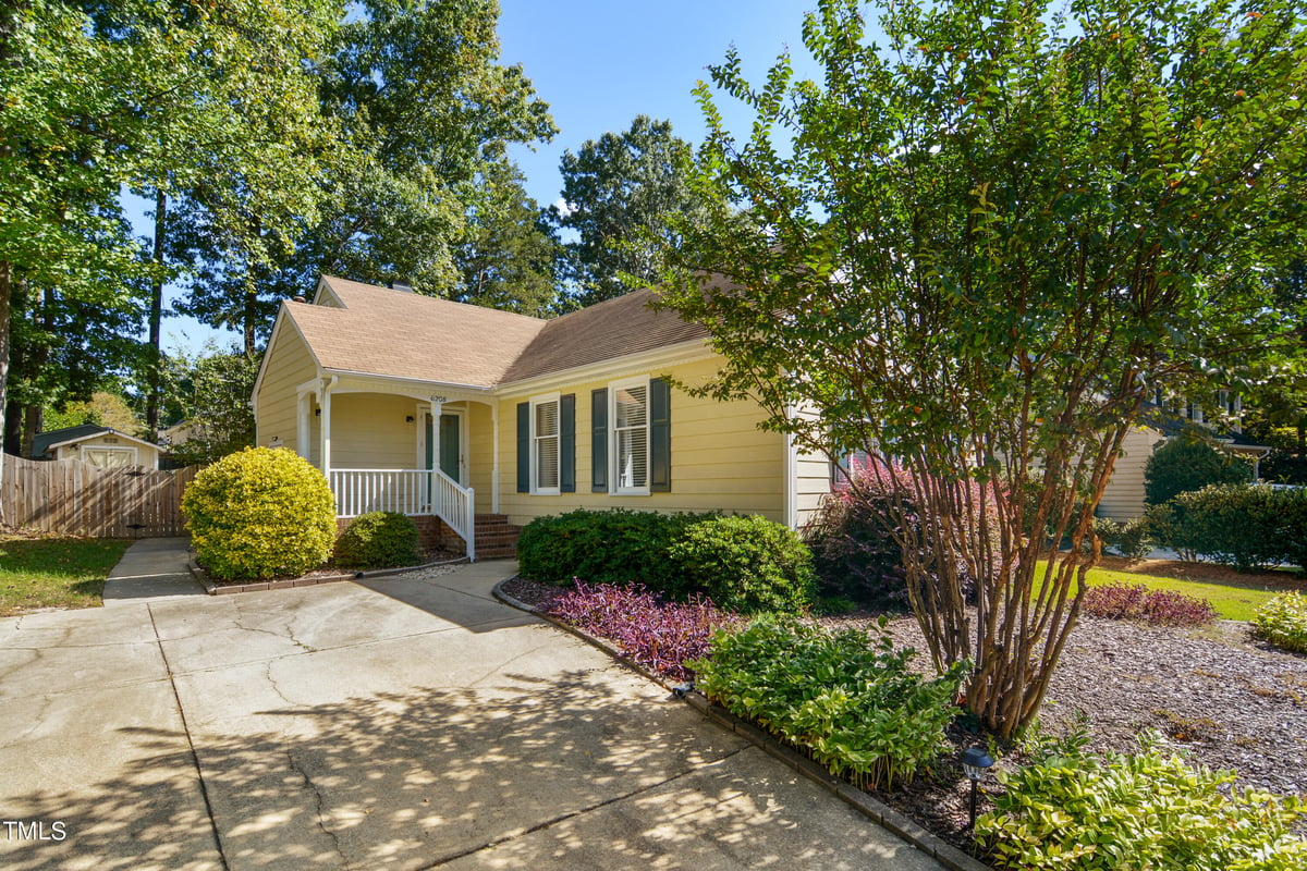 6208 New Market Way, Raleigh NC 27609