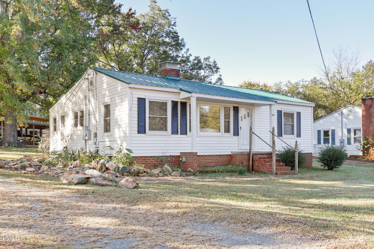 59 W Cornwallis Street, Pittsboro NC 27312