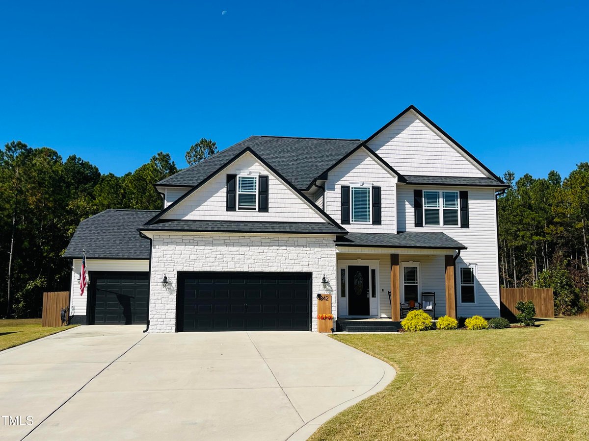 342 Oakhaven Drive, Holly Springs NC 27540