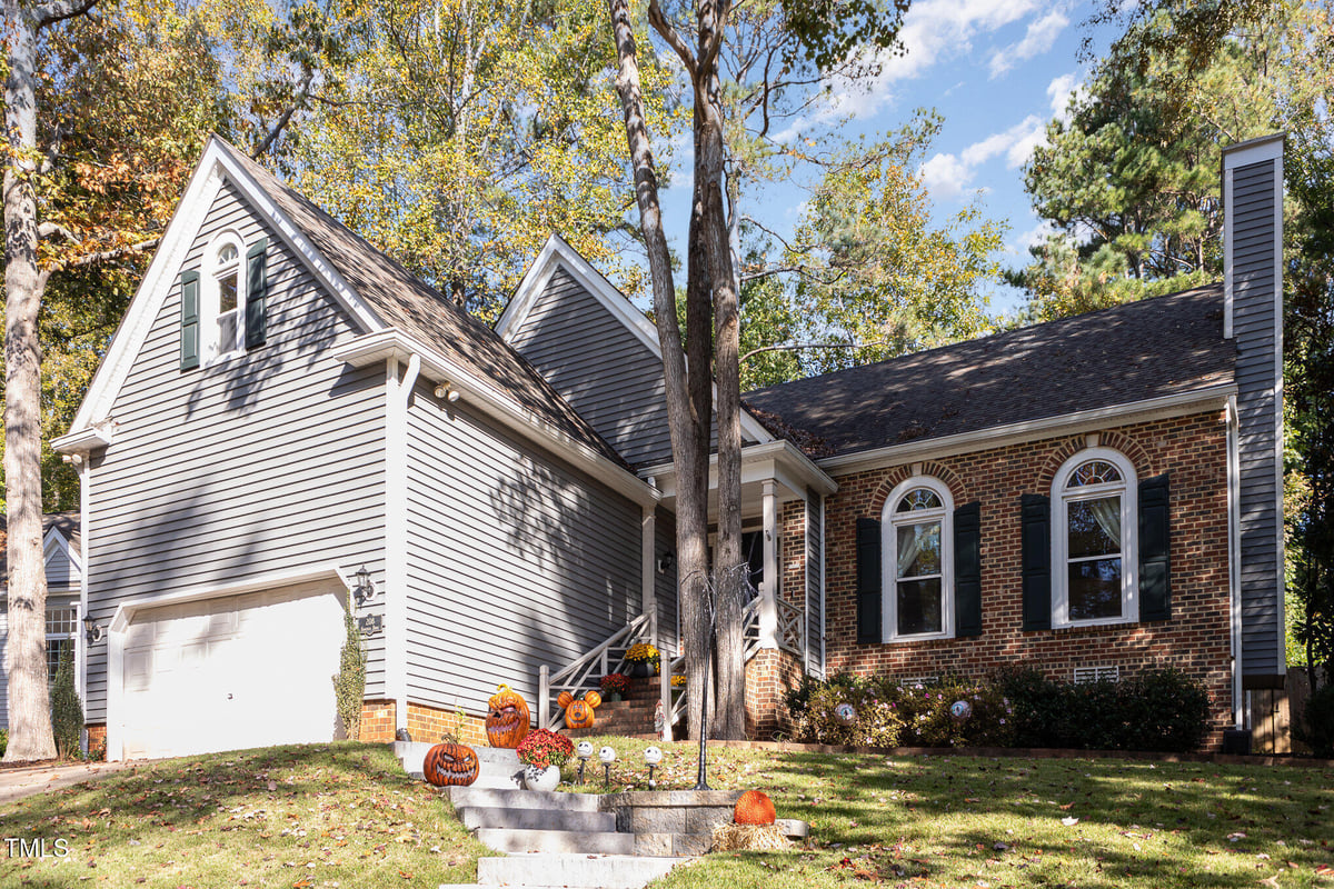 208 Kirkfield Drive, Cary NC 27518