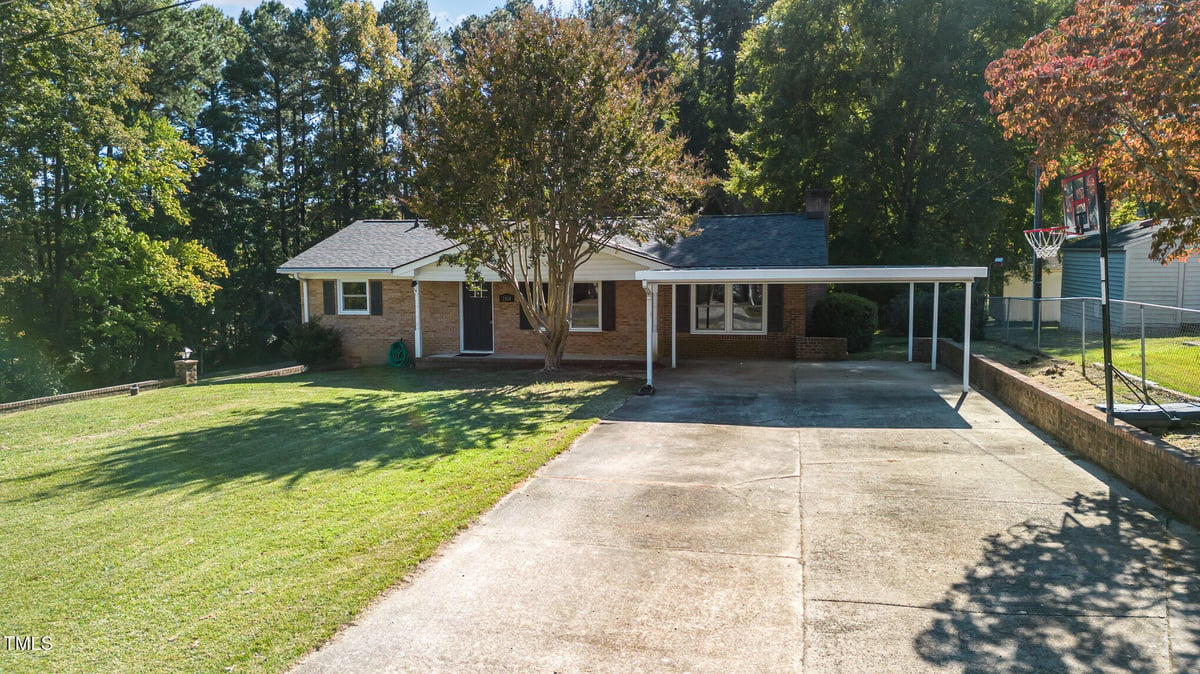 2104 Live Oak Drive, Sanford NC 27330