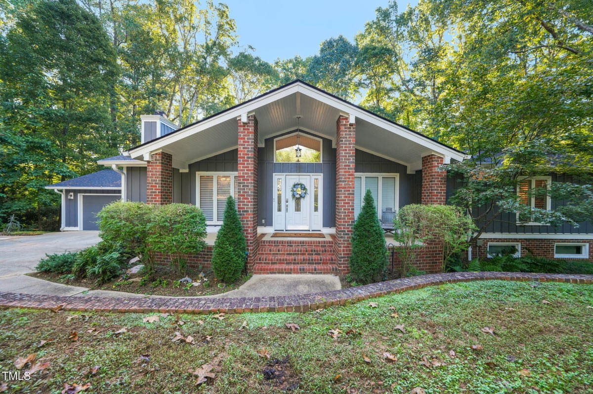 106 Lochwood East Drive, Cary NC 27518