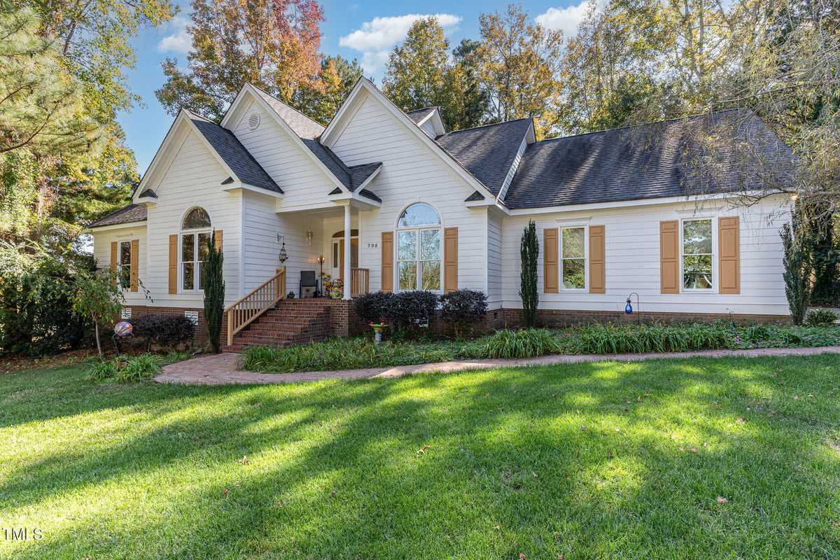 705 Birkdale Drive, Clayton NC 27527