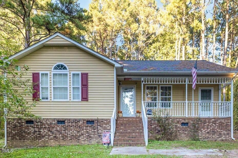 313 James Place, Clayton NC 27520