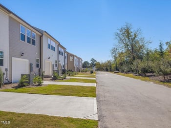 480 Channel Drop Dr, Clayton, NC 27520